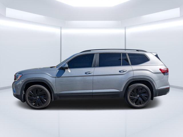 used 2024 Volkswagen Atlas car, priced at $25,943