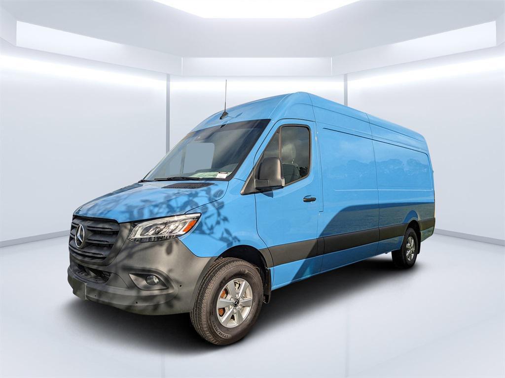 new 2024 Mercedes-Benz Sprinter 2500 car, priced at $74,667