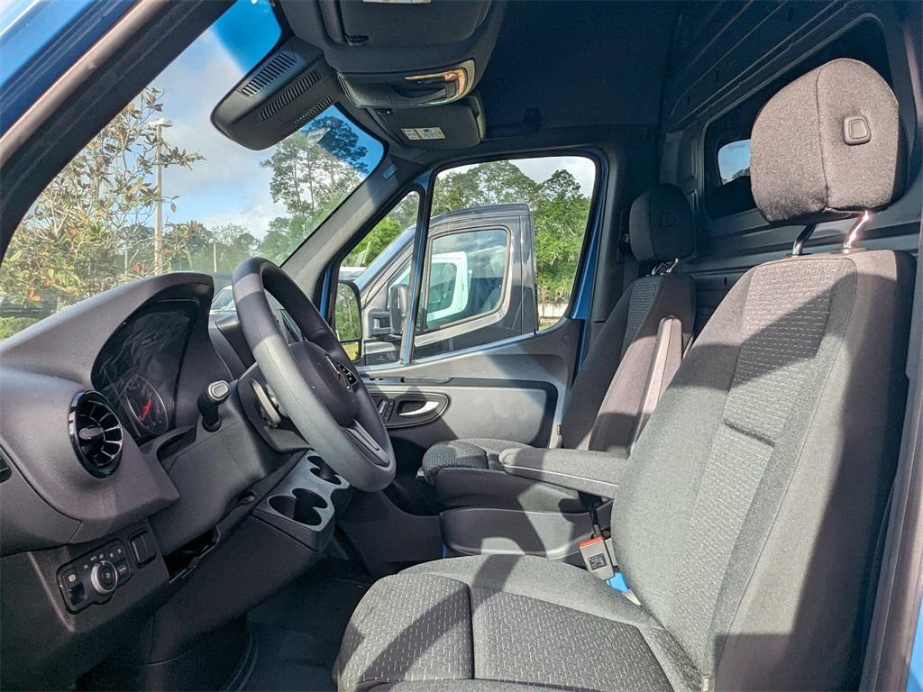 new 2024 Mercedes-Benz Sprinter 2500 car, priced at $74,667