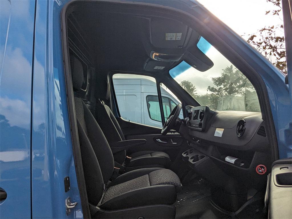 new 2024 Mercedes-Benz Sprinter 2500 car, priced at $74,667