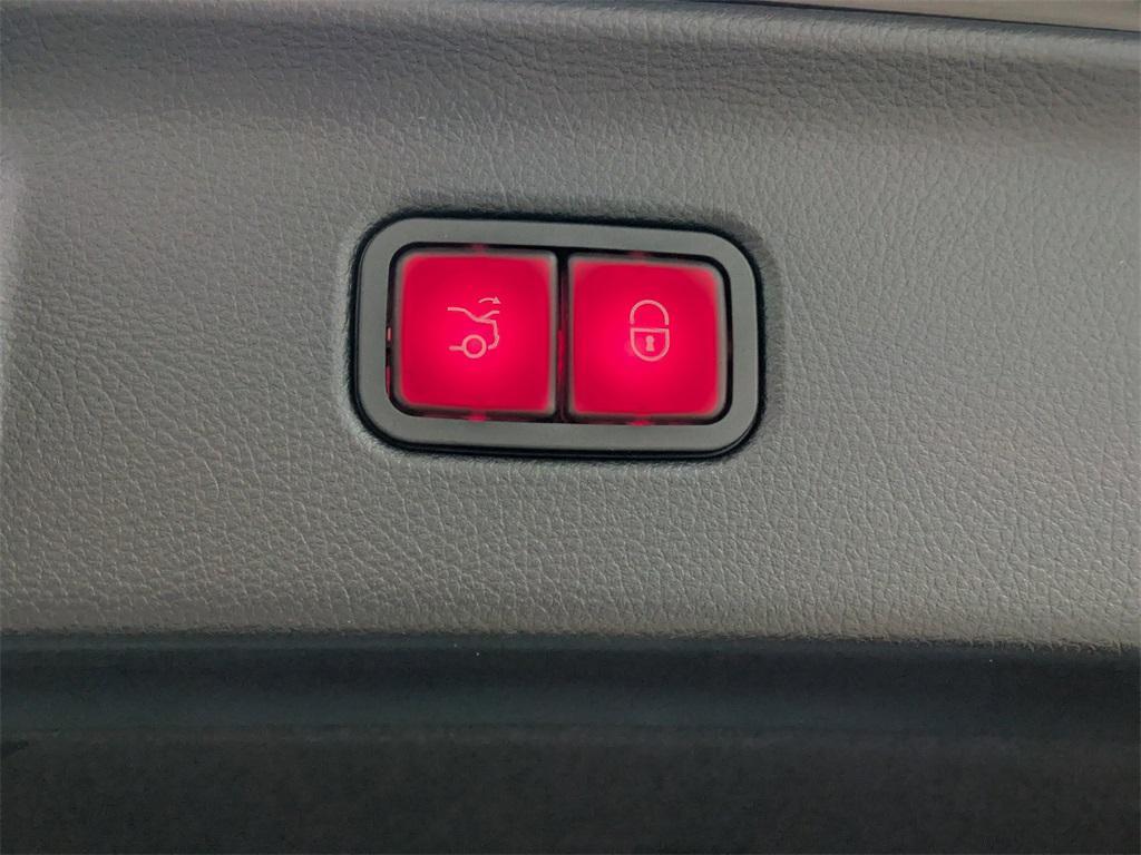 new 2026 Mercedes-Benz Maybach S 580 car, priced at $208,400