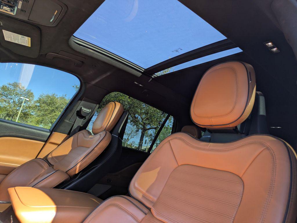 used 2021 Lincoln Aviator car, priced at $41,471