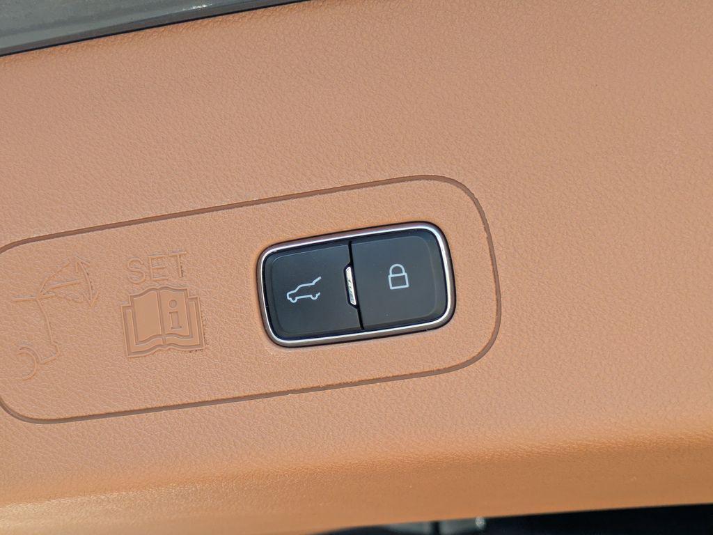 used 2021 Lincoln Aviator car, priced at $41,471