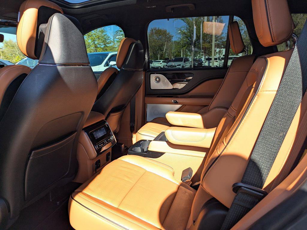 used 2021 Lincoln Aviator car, priced at $41,471