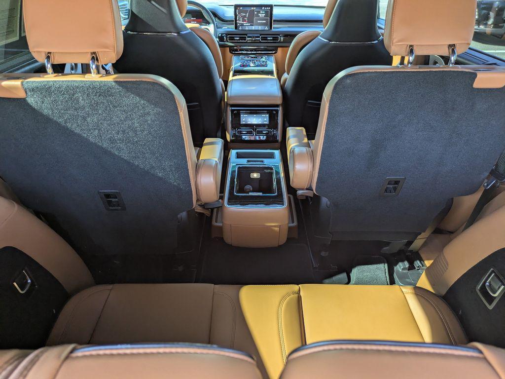 used 2021 Lincoln Aviator car, priced at $41,471