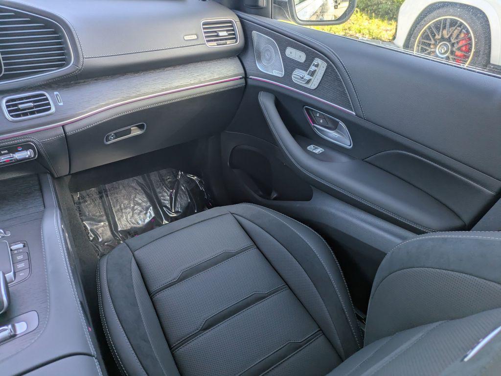 new 2025 Mercedes-Benz AMG GLE 53 car, priced at $100,280