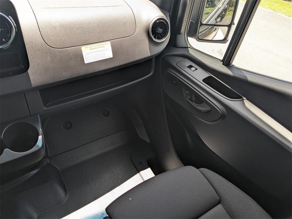 new 2025 Mercedes-Benz Sprinter 2500 car, priced at $75,696