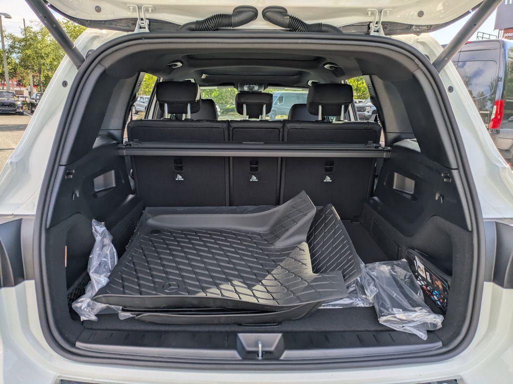 new 2026 Mercedes-Benz GLB 250 car, priced at $54,105