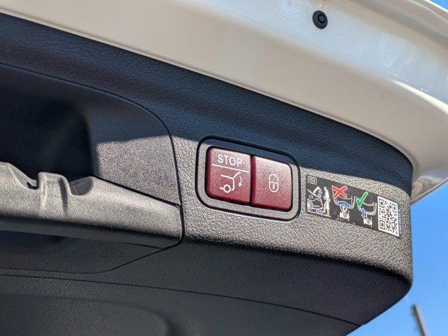 new 2026 Mercedes-Benz GLE 450 car, priced at $79,695