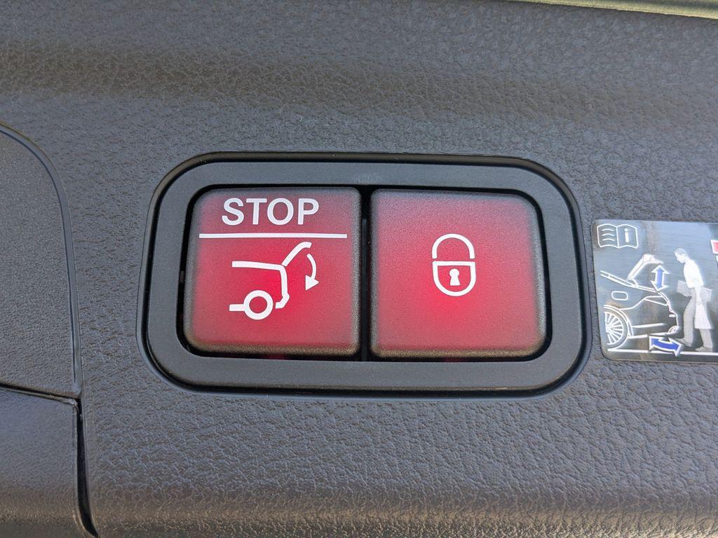 new 2026 Mercedes-Benz GLE 450 car, priced at $90,720