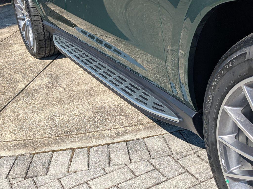 new 2026 Mercedes-Benz GLE 450 car, priced at $90,720