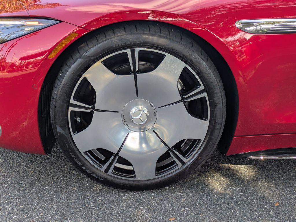 new 2026 Mercedes-Benz Maybach SL 680 Monogram Series car, priced at $227,450