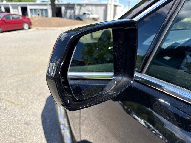 used 2024 Cadillac XT5 car, priced at $31,489