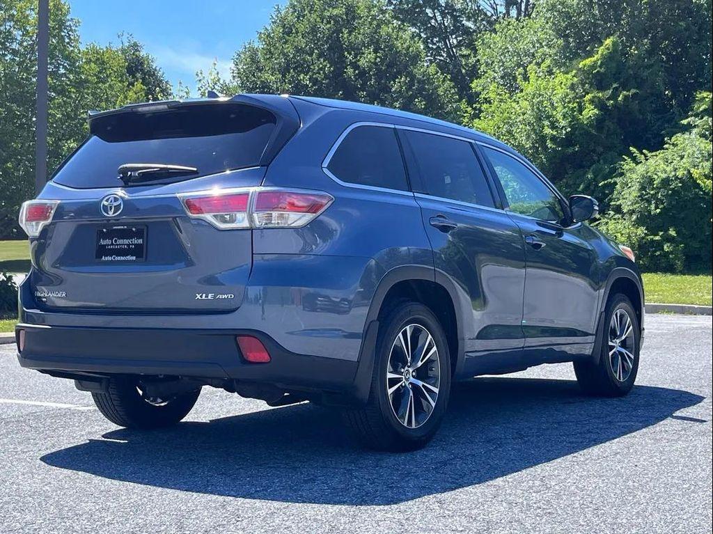 used 2016 Toyota Highlander car, priced at $23,987