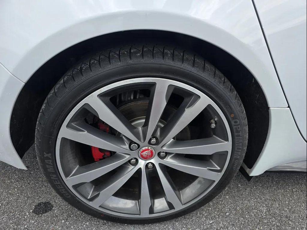2019 Yulong White Metallic Jaguar XF