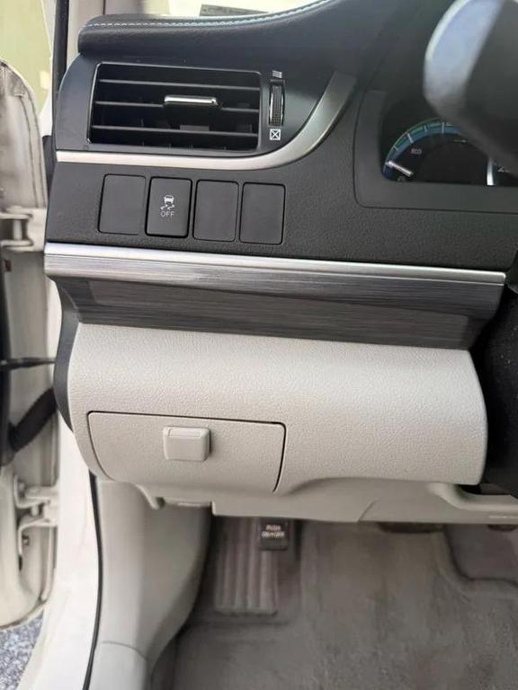 used 2012 Toyota Camry Hybrid car, priced at $11,987