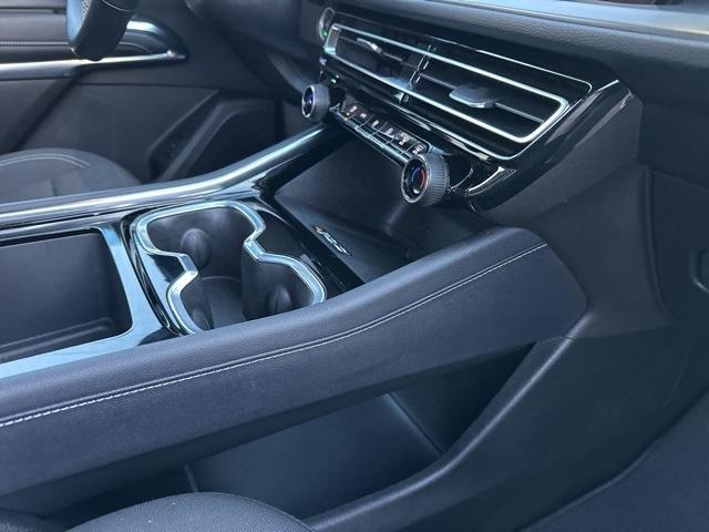 used 2025 Chevrolet Traverse car, priced at $33,499