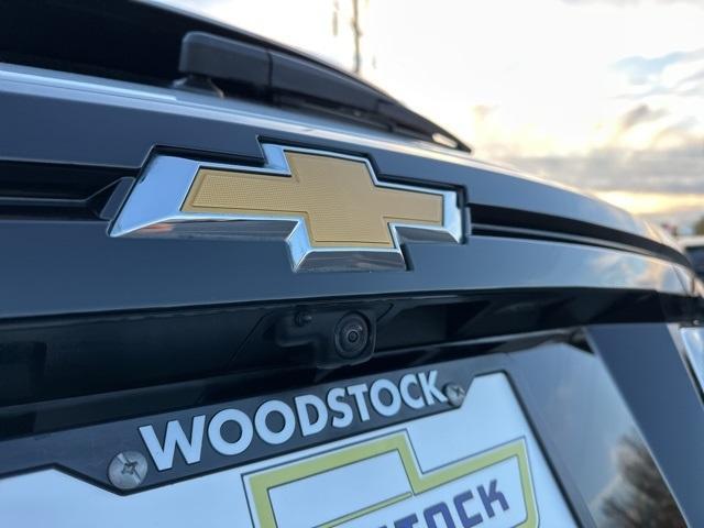 used 2025 Chevrolet Traverse car, priced at $33,499