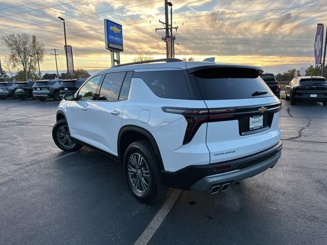 used 2025 Chevrolet Traverse car, priced at $33,499