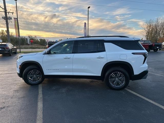 used 2025 Chevrolet Traverse car, priced at $33,499