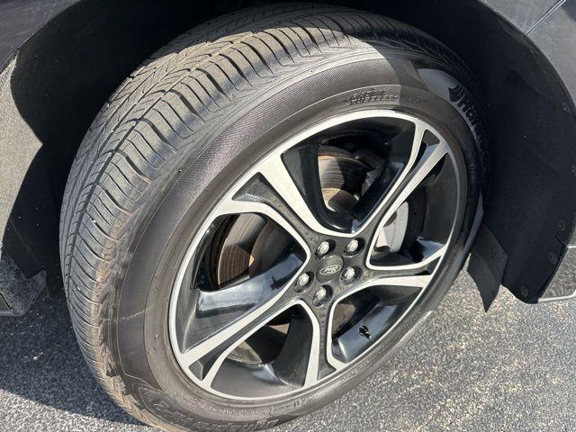 used 2022 Ford Edge car, priced at $28,300