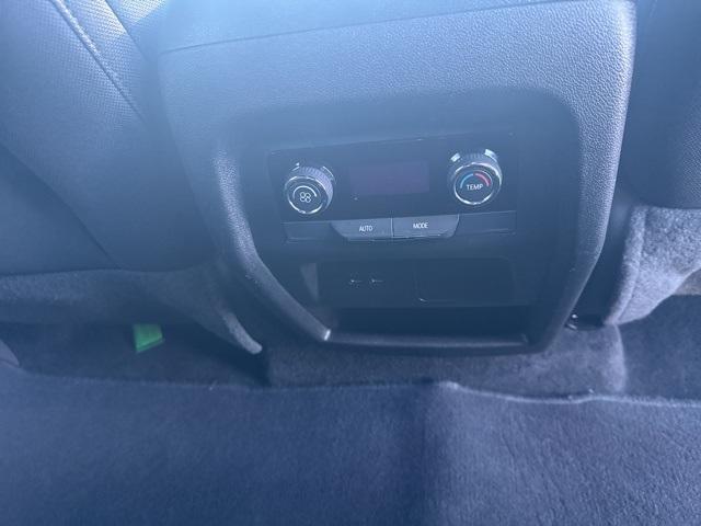 used 2025 Chevrolet Traverse car, priced at $32,800