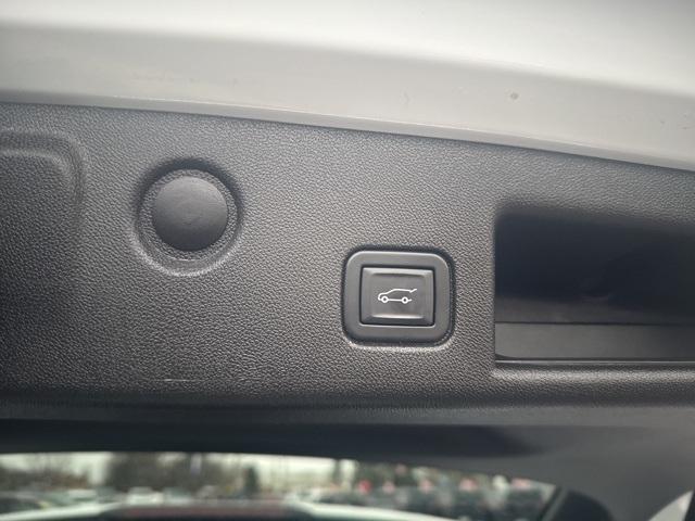 used 2024 Chevrolet Equinox car, priced at $21,499