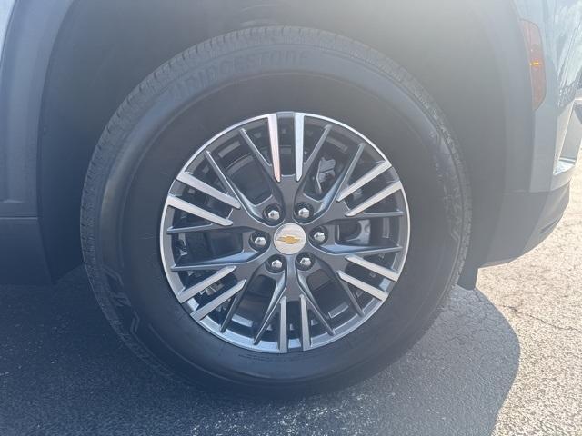 new 2026 Chevrolet Traverse car, priced at $43,500