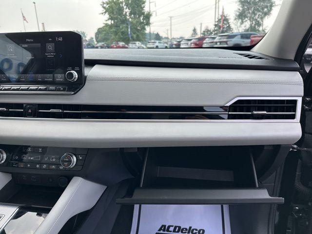 used 2023 Mitsubishi Outlander car, priced at $25,700