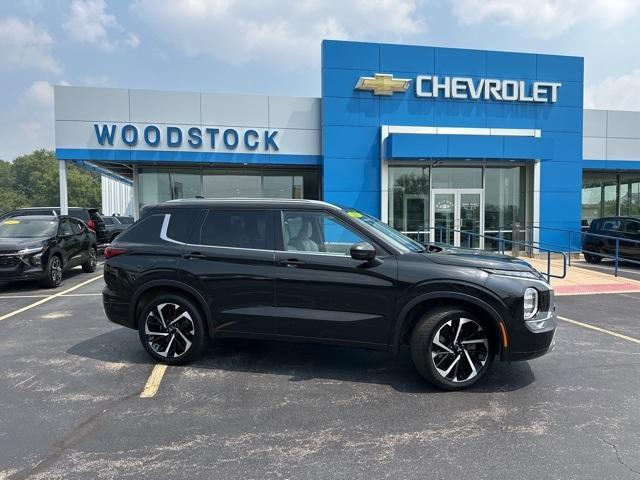 used 2023 Mitsubishi Outlander car, priced at $25,900