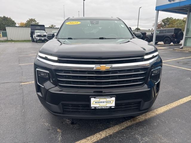 used 2025 Chevrolet Traverse car, priced at $33,200