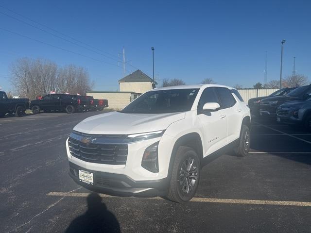 new 2026 Chevrolet Equinox car, priced at $31,500