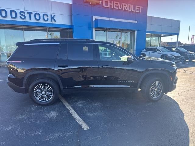 used 2025 Chevrolet Traverse car, priced at $33,800
