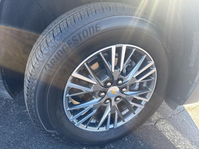 used 2025 Chevrolet Traverse car, priced at $33,800