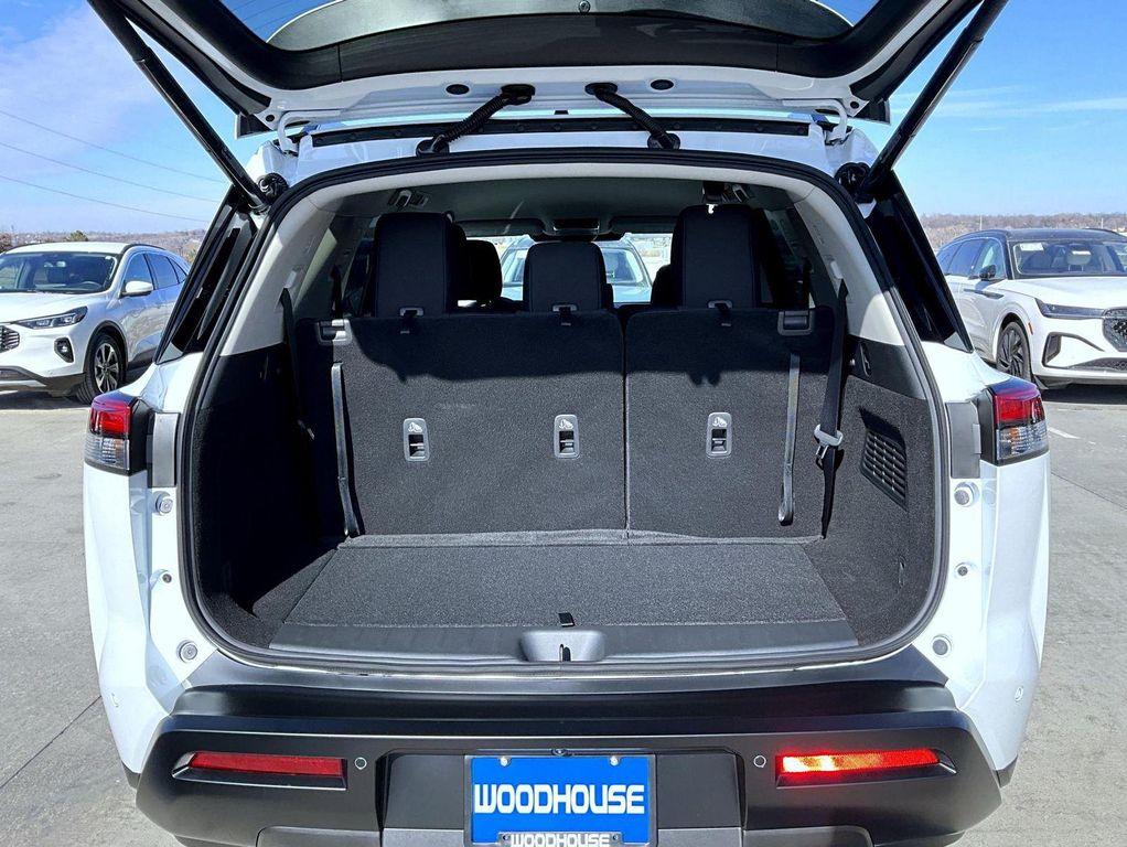 new 2026 Nissan Pathfinder car, priced at $41,824