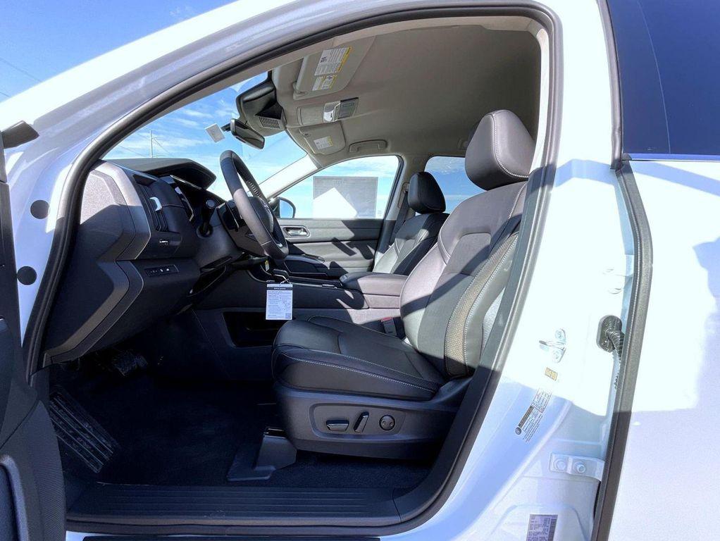 new 2026 Nissan Pathfinder car, priced at $44,859