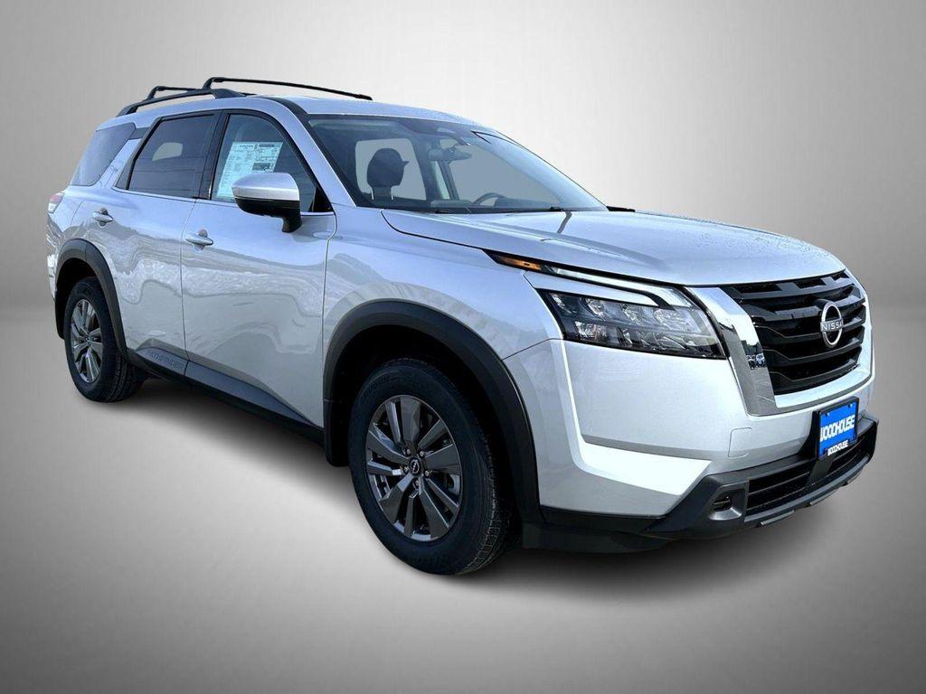 new 2025 Nissan Pathfinder car, priced at $37,575