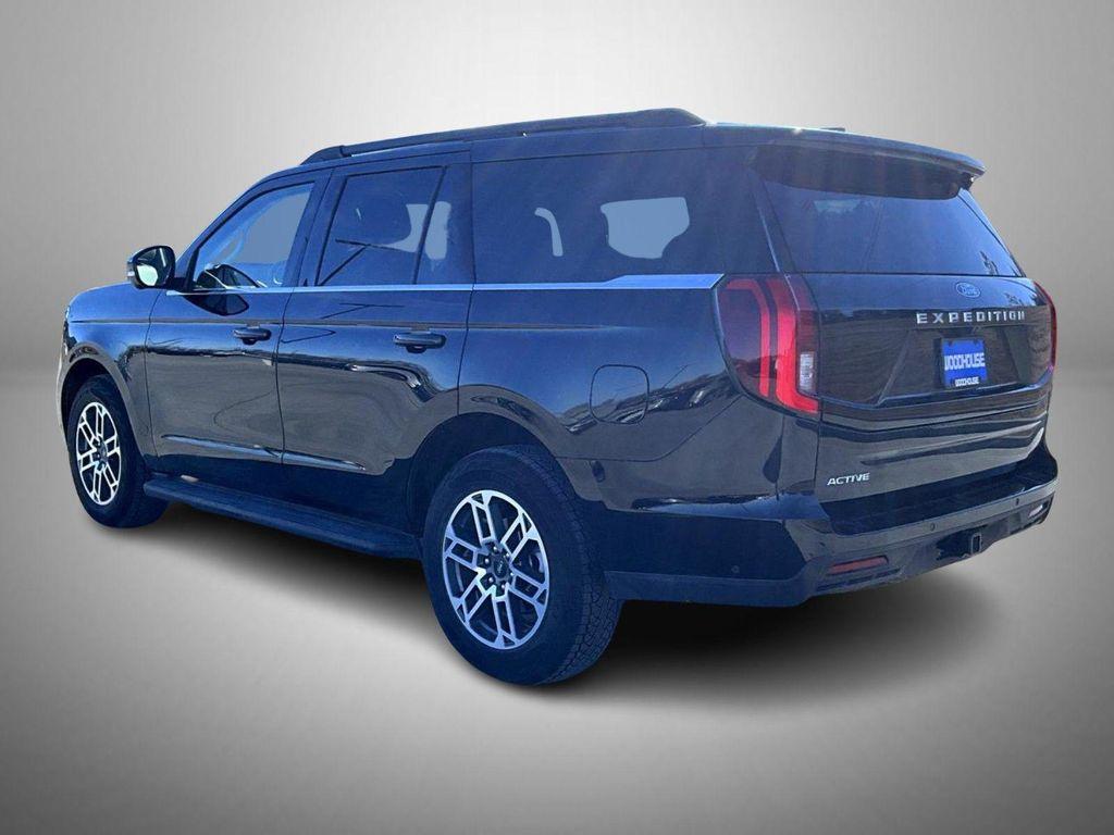 used 2025 Ford Expedition car, priced at $60,129
