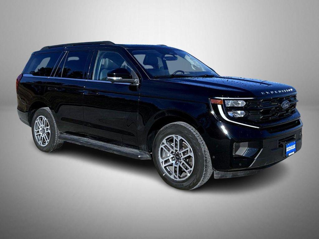 used 2025 Ford Expedition car, priced at $60,129