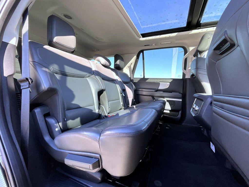 used 2025 Ford Expedition car, priced at $60,129