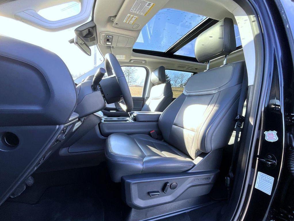 used 2025 Ford Expedition car, priced at $60,129