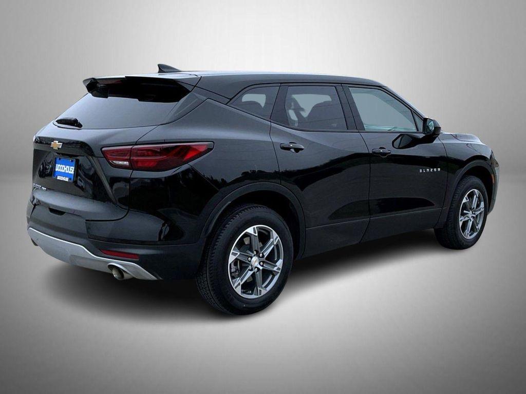 used 2025 Chevrolet Blazer car, priced at $29,998