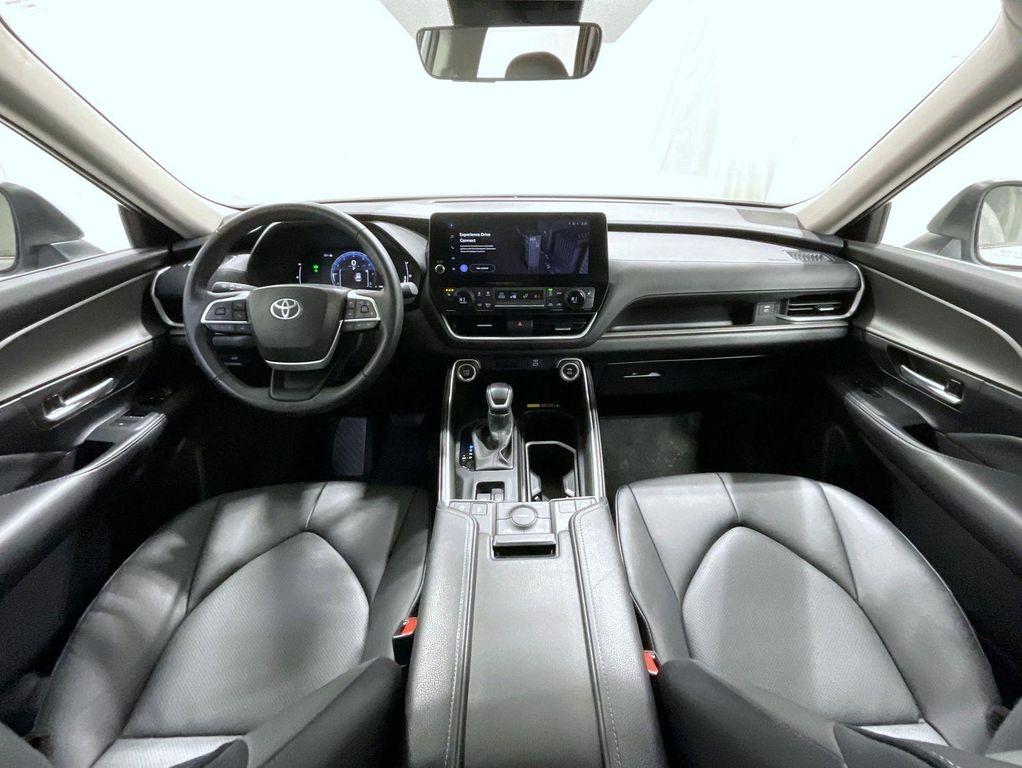used 2025 Toyota Grand Highlander car, priced at $44,850