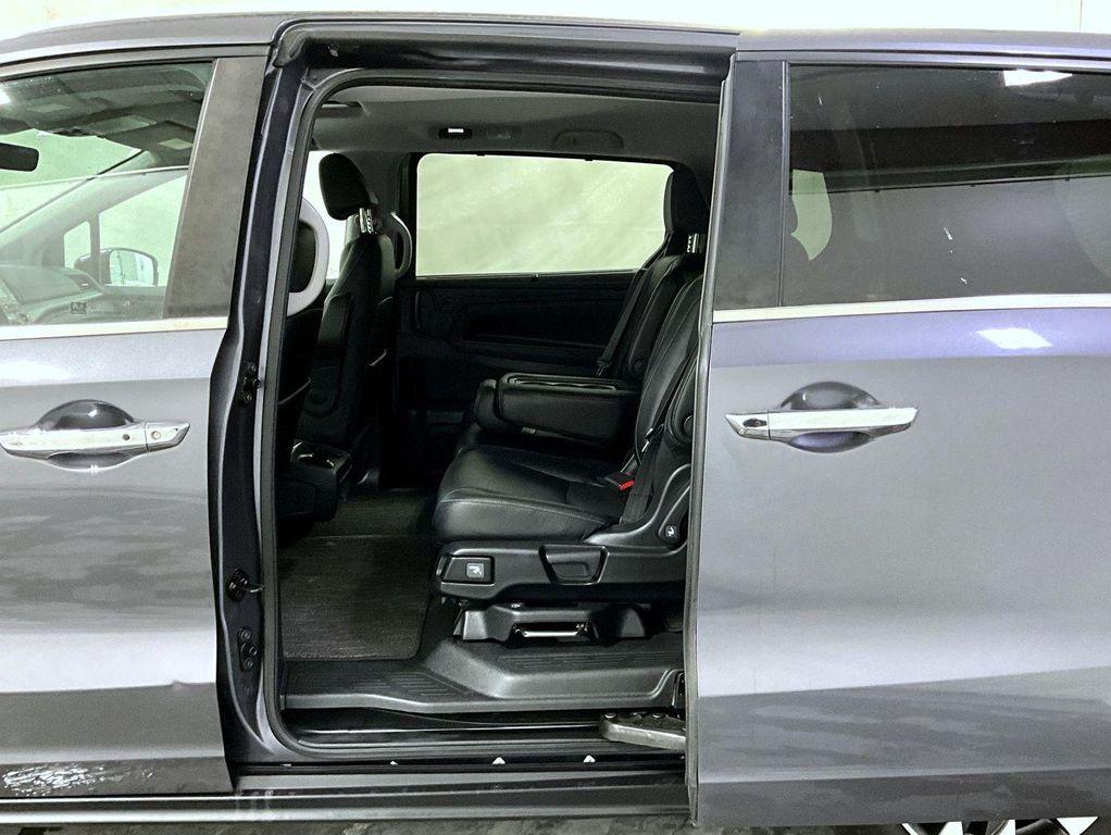 used 2020 Hyundai Santa Fe car, priced at $17,788