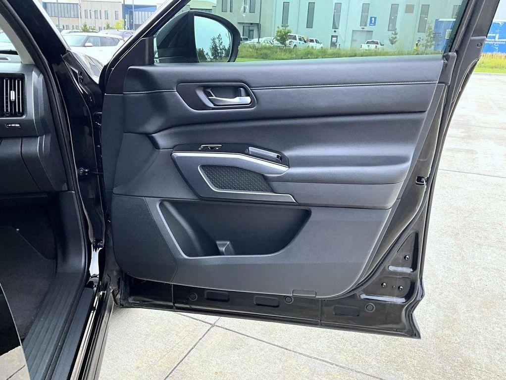 used 2023 Nissan Pathfinder car, priced at $31,190