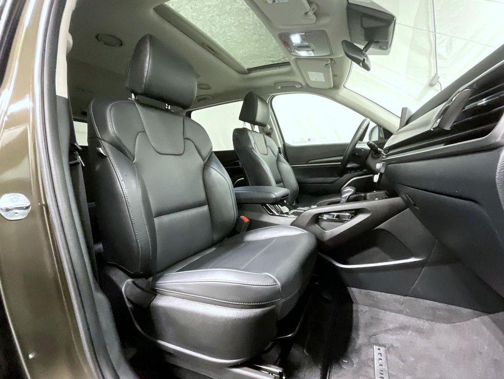 used 2025 Kia Telluride car, priced at $38,498