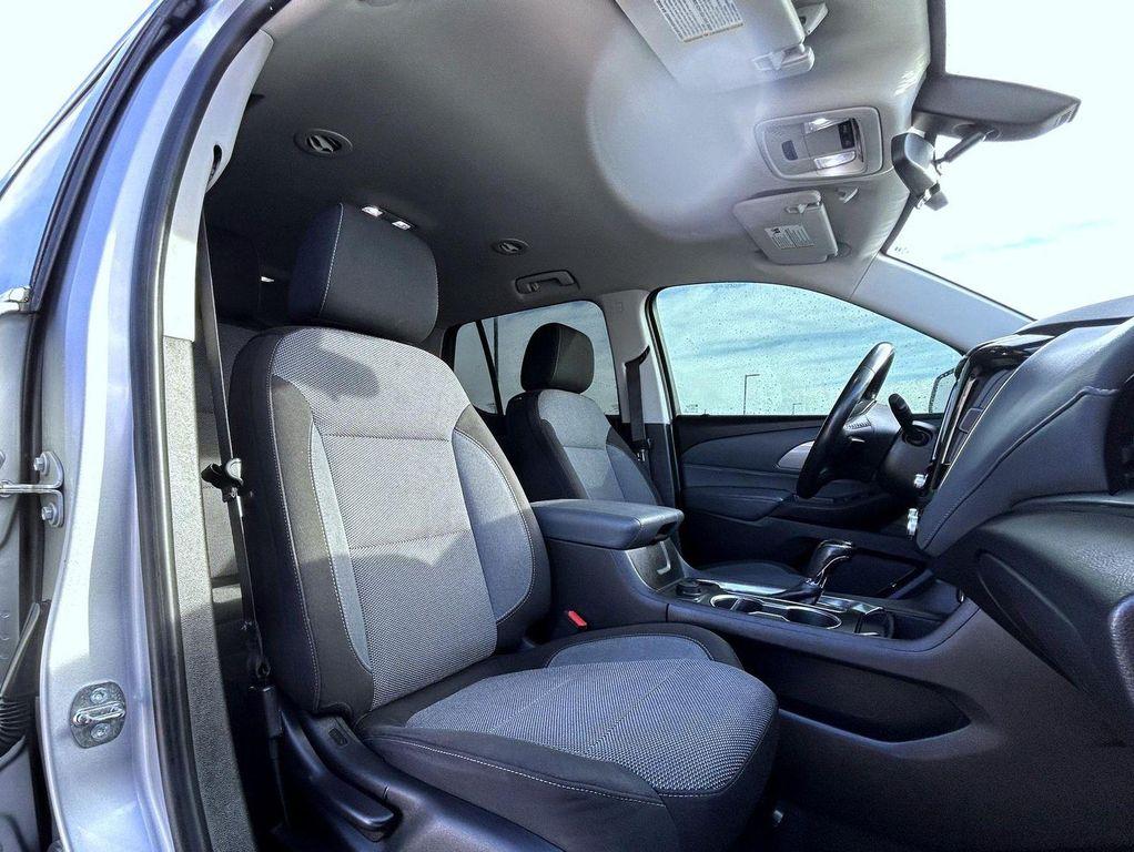 used 2018 Chevrolet Traverse car, priced at $16,551