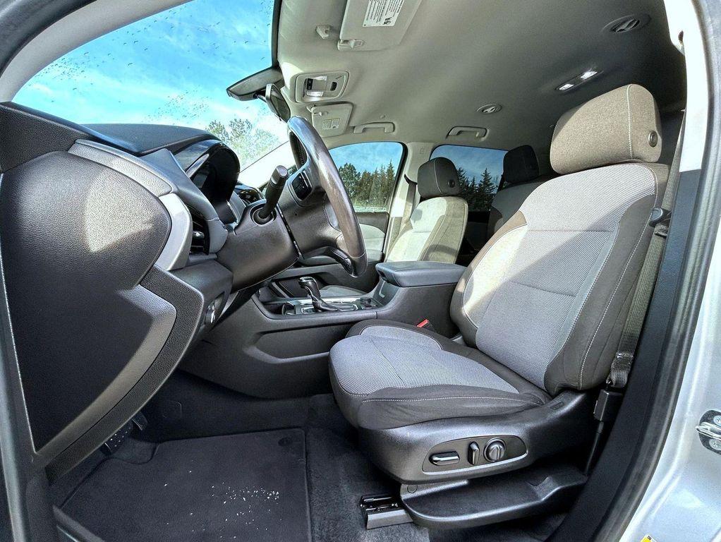used 2018 Chevrolet Traverse car, priced at $16,551
