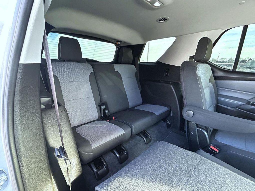 used 2018 Chevrolet Traverse car, priced at $16,551