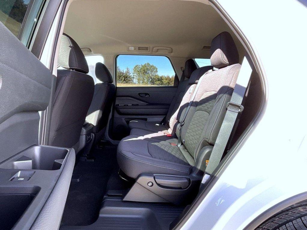 new 2026 Nissan Pathfinder car, priced at $41,984